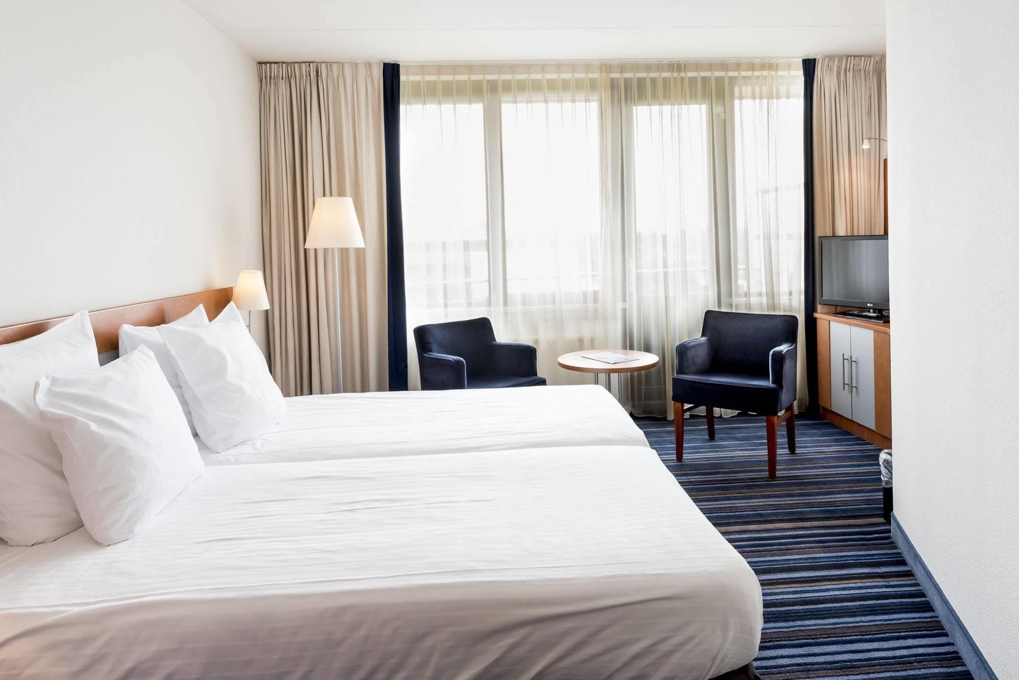 Fletcher Hotel-Restaurant Noordsee-Ameland Нес Экстерьер фото